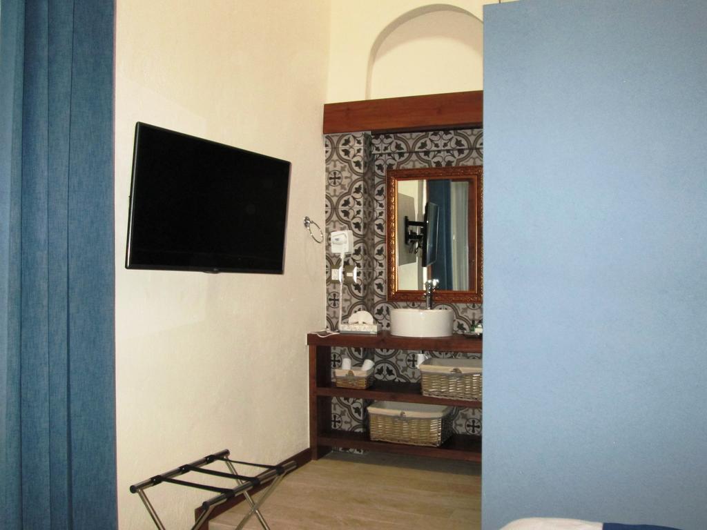 Hotel Boutique Casa Altamira Queretaro Room photo